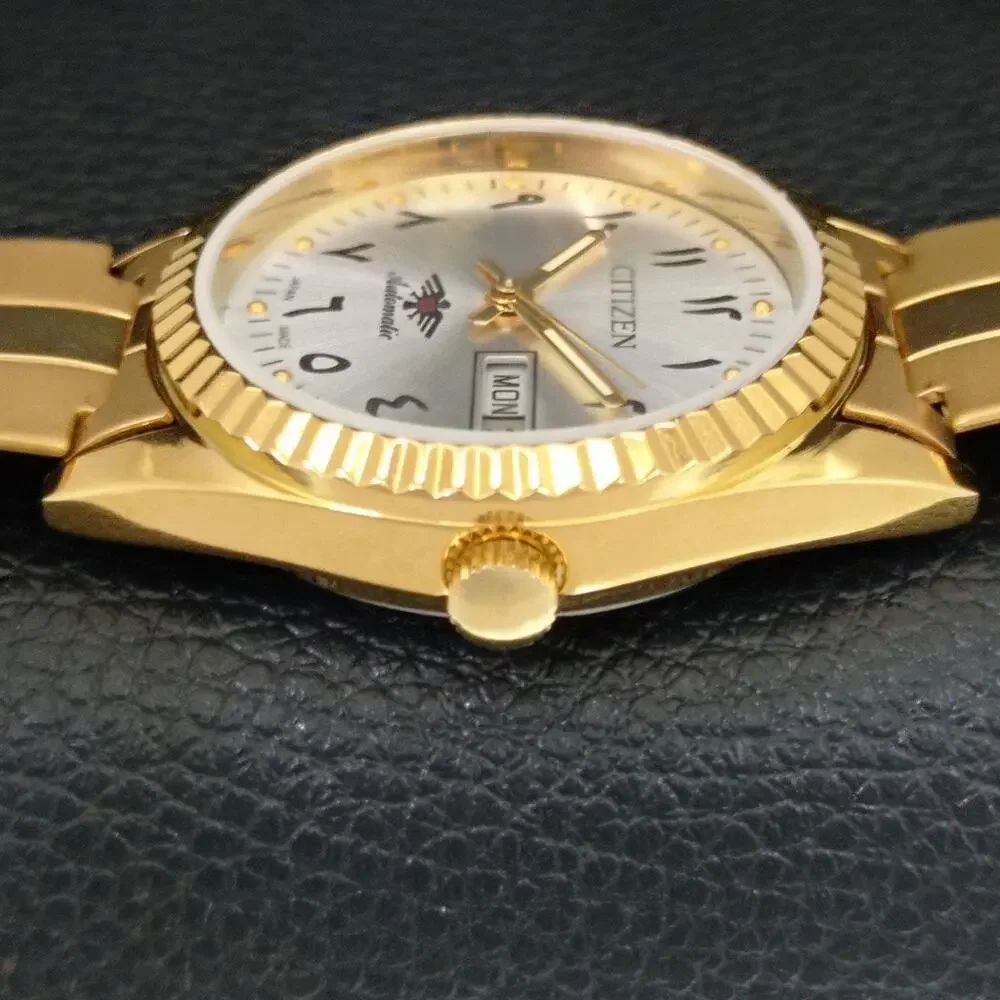 Vintage 1974 Citizen Automatic Mens Gold Watch W/daydate & Arabic accents